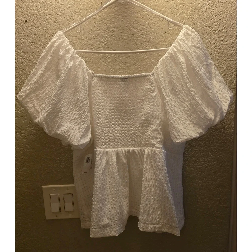 Old‎ Navy SS Vee Trapeze Top XL White Puff Sleeve Smocked Cottagecore New w/Tag